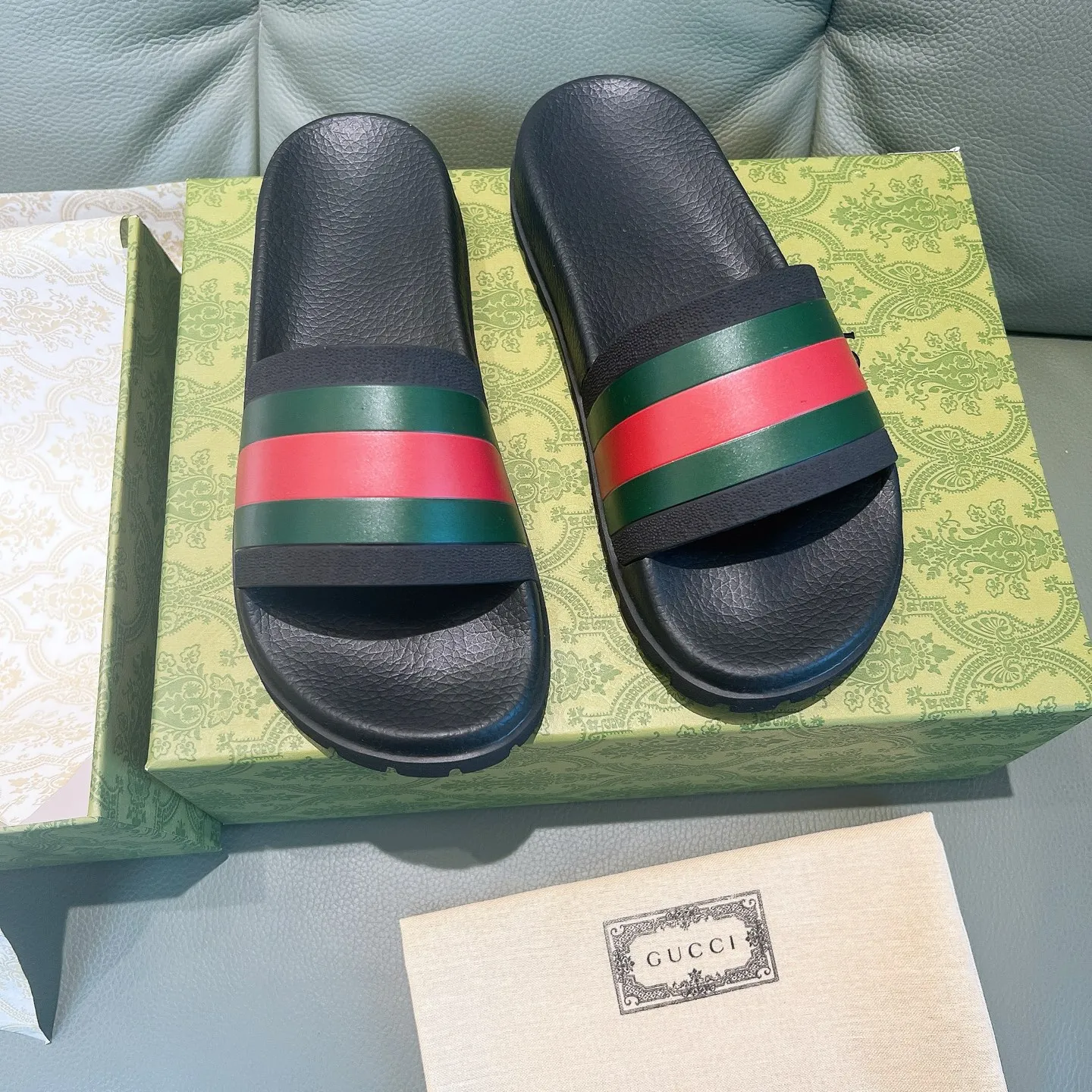 Men's Men's Shoes 130🐮🐮Gucci Gucci Slippers Gucci 2024 latest beach sandals slippers Original molding double G LOGO Original molding consistent Outsole: Men's Men's Shoes u double-layer outsole Size: 35-46